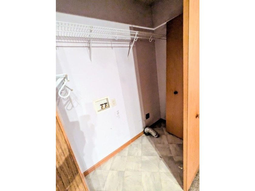 Nestled in a peaceful setting, this well maintained 2 bedroom, 1 - photo 6