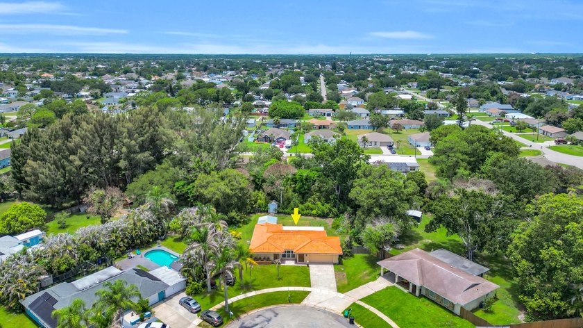 Welcome to this well-maintained CBS home situated on a spacious - photo 46