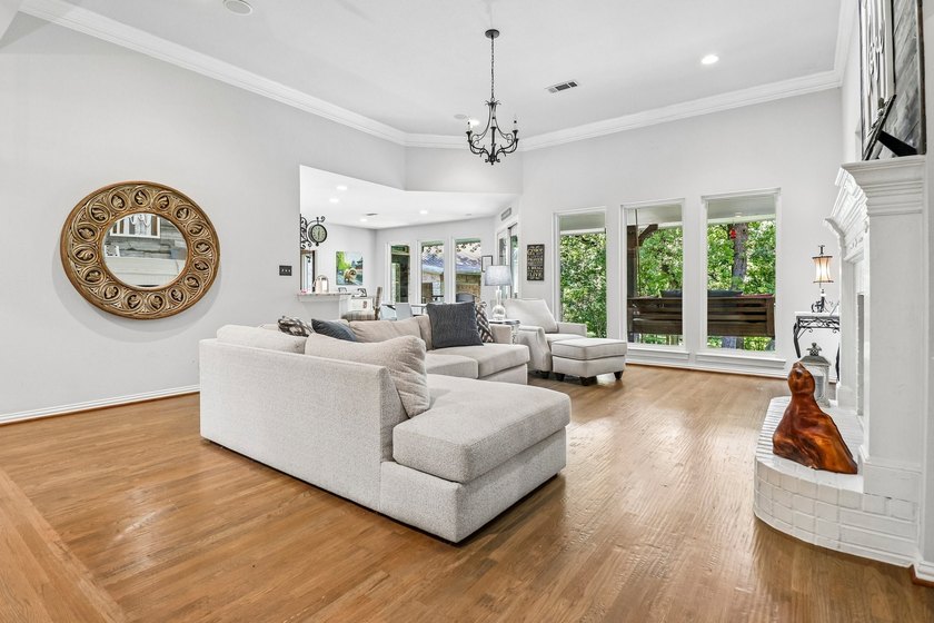 Beautiful single story home on a large heavily wooded home site - photo 8