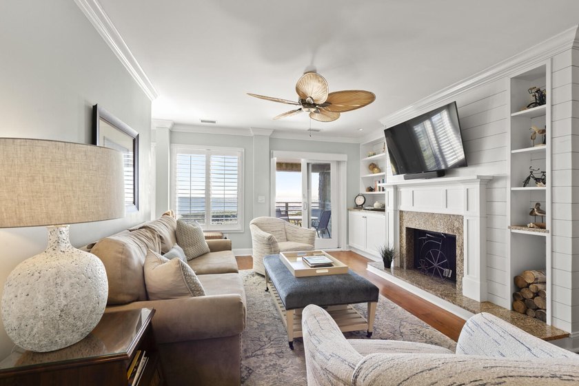 This beautifully renovated one-bedroom, one and a half bathrooms - photo 4