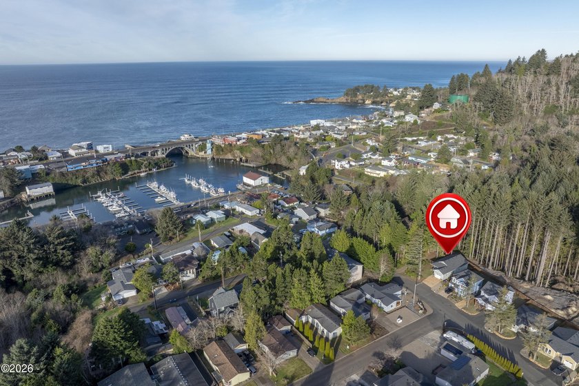 CHARMING HOME in Depoe Bay is PRICED TO SELL!!! Built in 2023 - photo 2