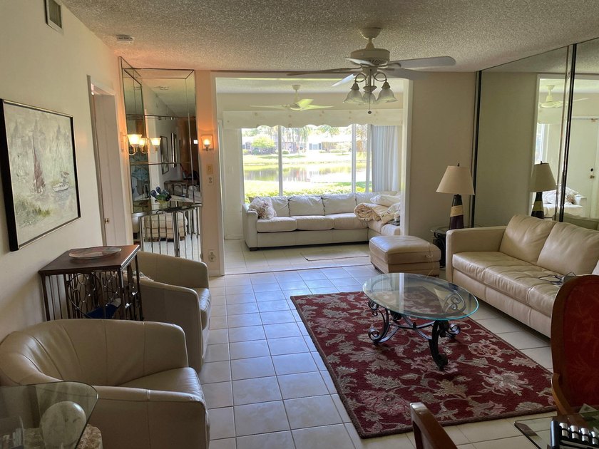 REDUCED! READY TO SELL! BESTLOCATION!! Corner unit w/garage on - photo 14