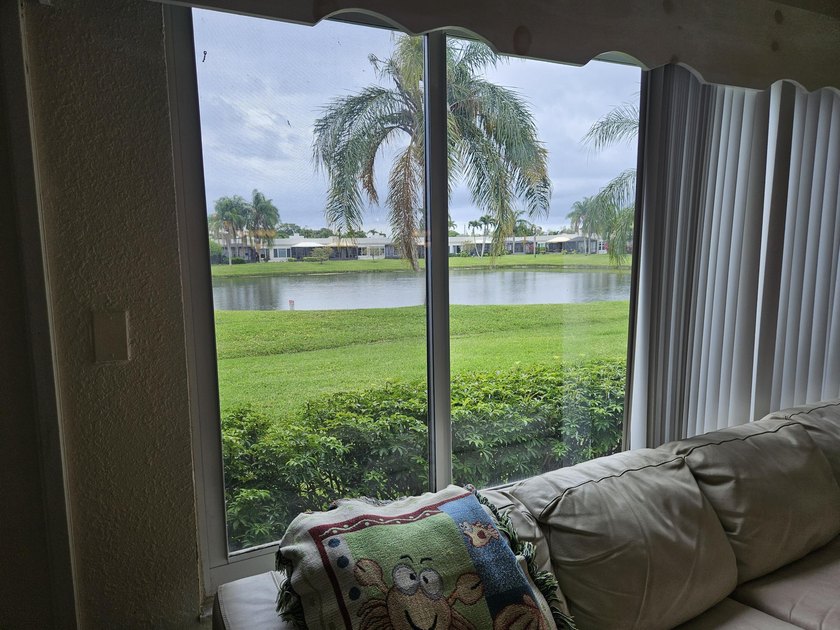 REDUCED! READY TO SELL! BESTLOCATION!! Corner unit w/garage on - photo 15