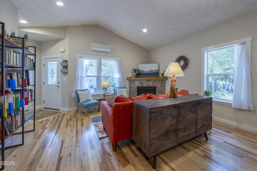 CHARMING HOME in Depoe Bay is PRICED TO SELL!!! Built in 2023 - photo 8