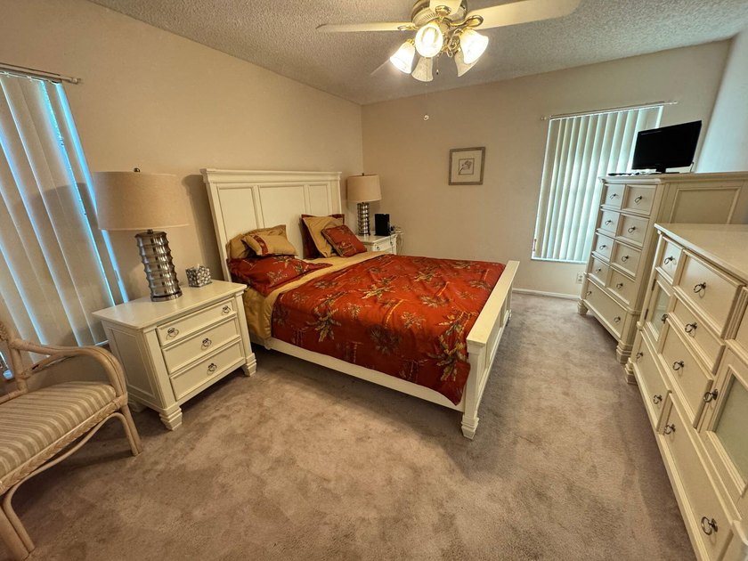 REDUCED! READY TO SELL! BESTLOCATION!! Corner unit w/garage on - photo 22