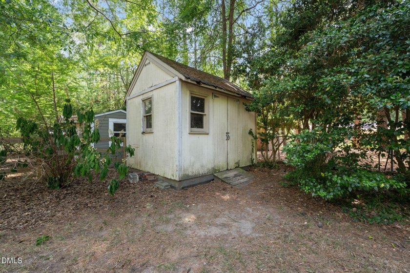 Nestled in the highly sought-after Hope Valley area, this - photo 38