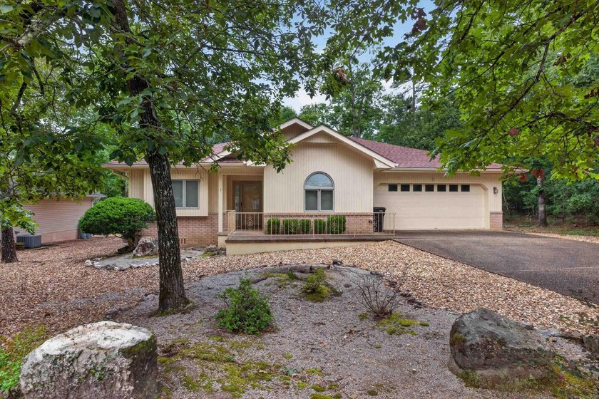 Looking for a one-level home? You've found it! This move-in - photo 2