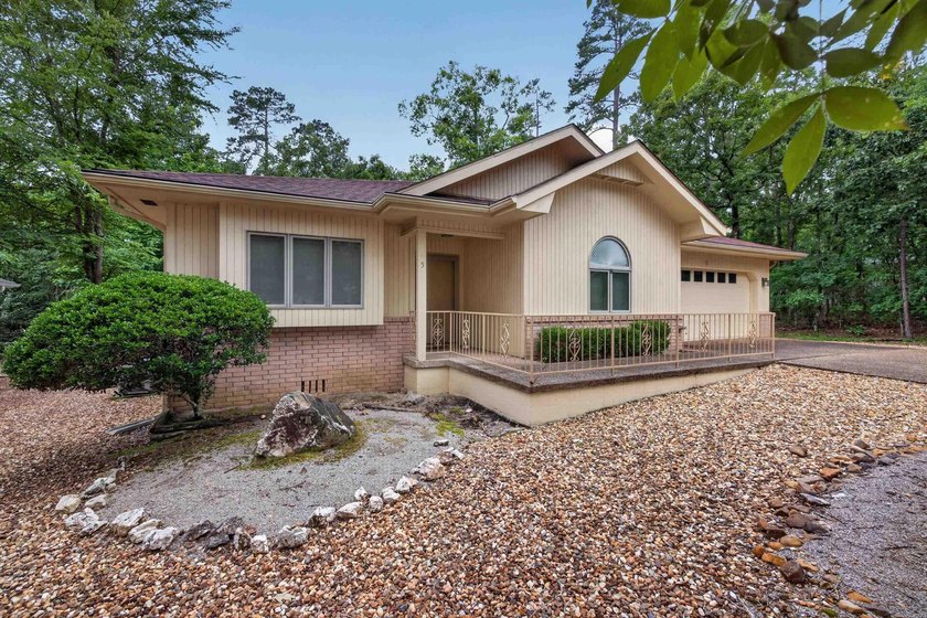 Looking for a one-level home? You've found it! This move-in - photo 3