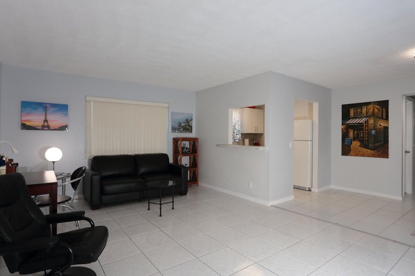 Owner financing available! Move-in ready! Sparkling clean - photo 3