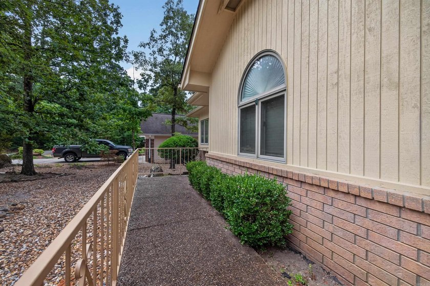Looking for a one-level home? You've found it! This move-in - photo 7