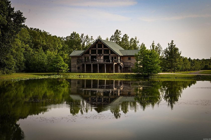 Welcome to an extraordinary hunting and recreational retreat - photo 3