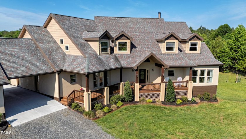 One-of-a-kind luxury custom estate privately set on 13 acres - photo 14