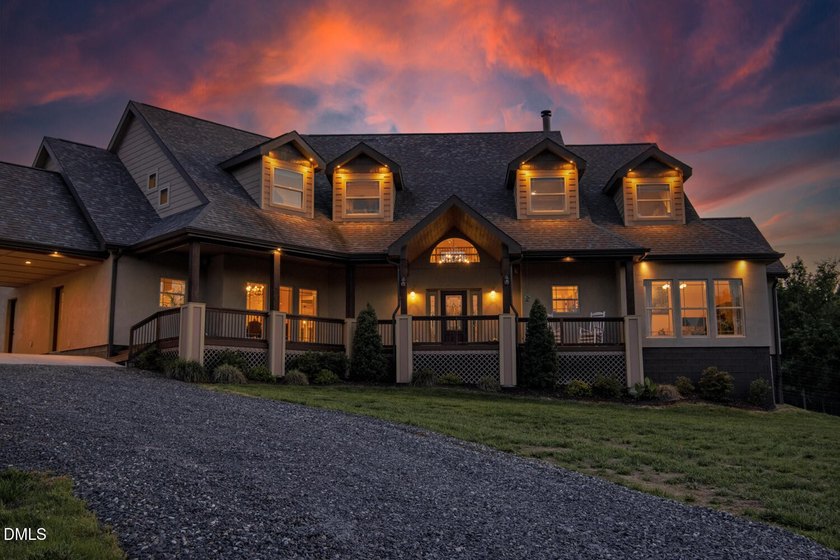 One-of-a-kind luxury custom estate privately set on 13 acres - photo 15