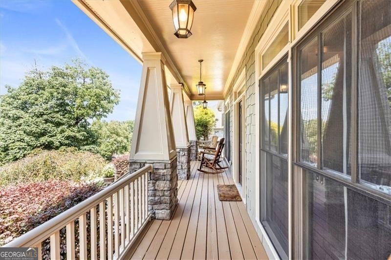 Back on the market, no fault to Seller...Stunning craftsman - photo 9