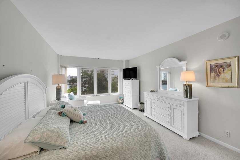 Experience the ultimate coastal lifestyle in this rarely - photo 21