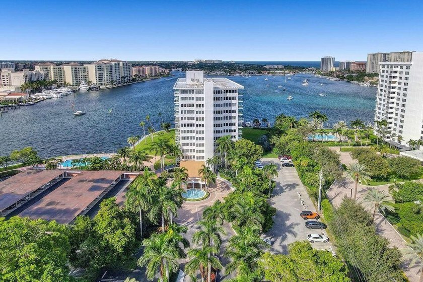 Experience the ultimate coastal lifestyle in this rarely - photo 34