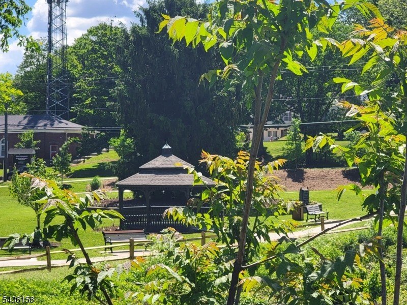 Lakeside Villas is a quiet 55+ community offering privacy and - photo 19