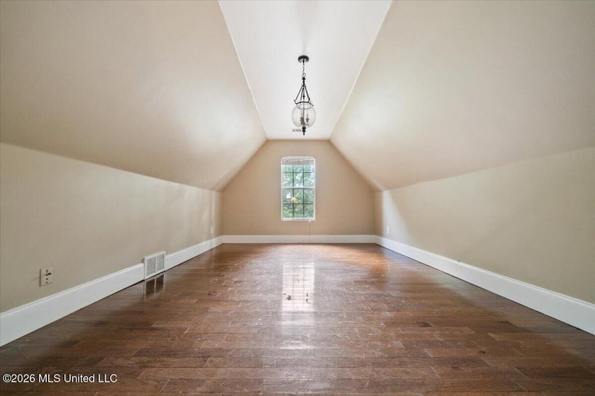 This beautifully designed home offers 4 bedrooms and 2 full - photo 21