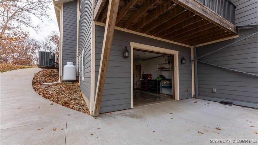 WOW! This lake access home delivers incredible value. Brand new - photo 51