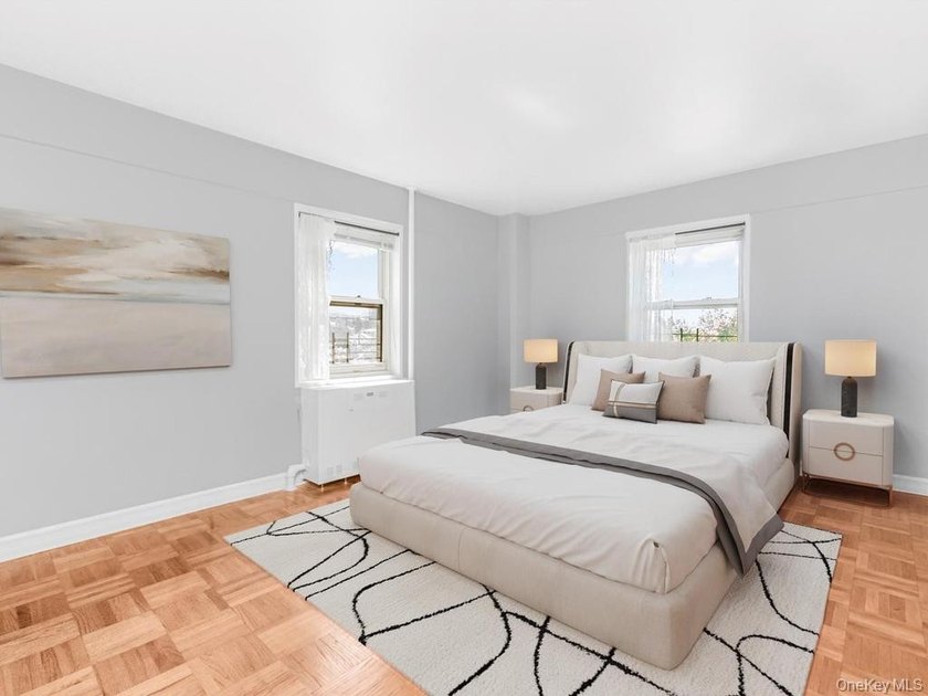 Welcome to 2 Fordham Hill Oval #5B. Move-In ready. As you enter - photo 10