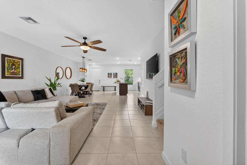 Welcome to this stunning and highly sought-after residence - photo 2