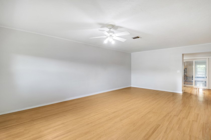 Welcome to 3814 Van Cott Place in Palm Beach Gardens - a - photo 2