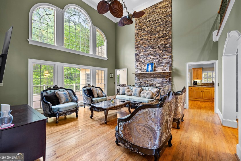 Executive home located in the sought-after Kedron Hills - photo 11
