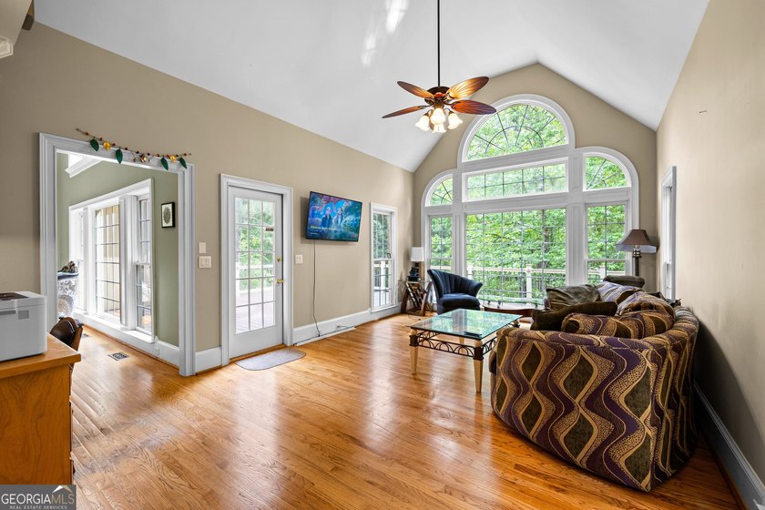 Executive home located in the sought-after Kedron Hills - photo 20