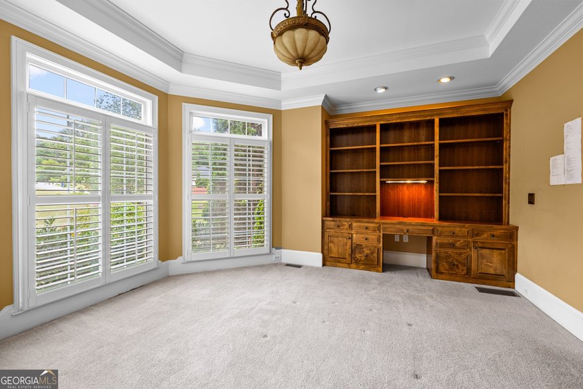 Executive home located in the sought-after Kedron Hills - photo 24