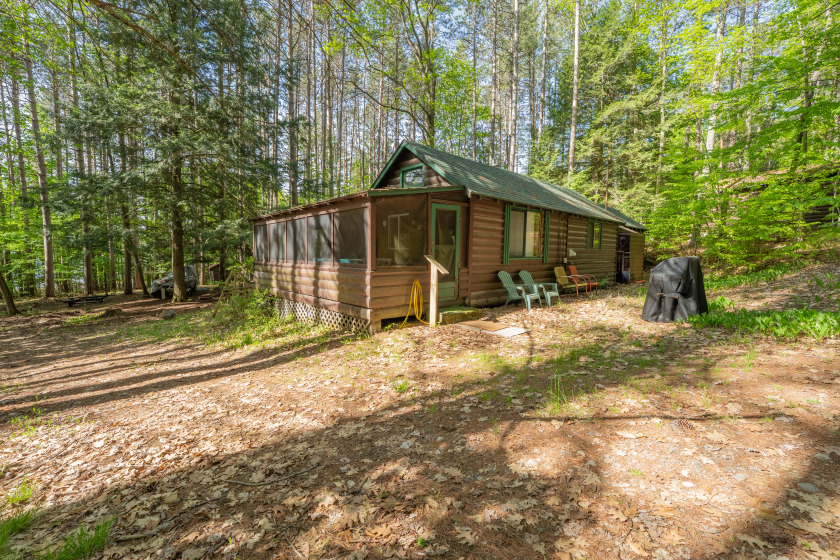 Main House with 6 Cabins &amp; 564' of Lakefront, Mostly Sandy Beach! - photo 18