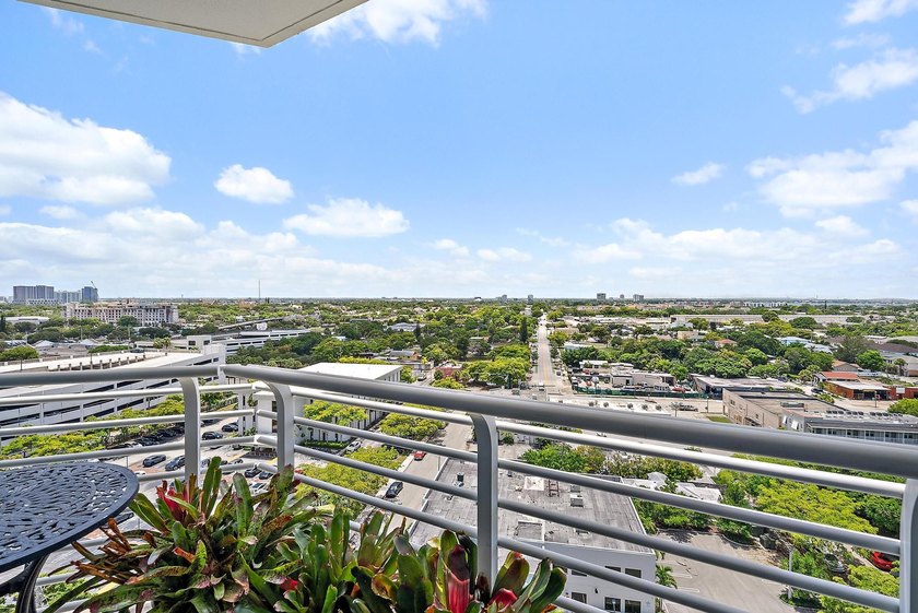 Corner Residence with Stunning Sunset Views Welcome to Residence - photo 11