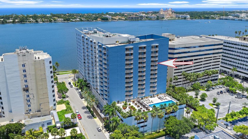 Corner Residence with Stunning Sunset Views Welcome to Residence - photo 17