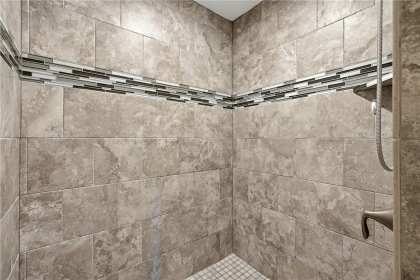 Elegant, updated 1,976 sq ft home offering sweeping views of - photo 18