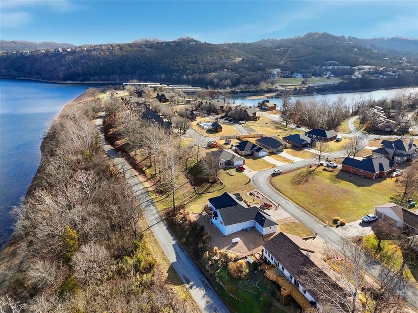 Elegant, updated 1,976 sq ft home offering sweeping views of - photo 32