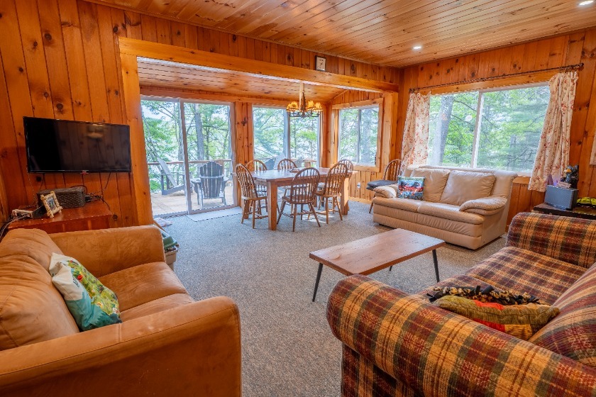 Main House with 6 Cabins &amp; 564' of Lakefront, Mostly Sandy Beach! - photo 10