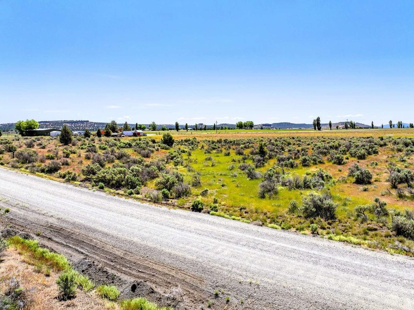 This is a rare lot on the Airstrip in California Pines with - photo 3