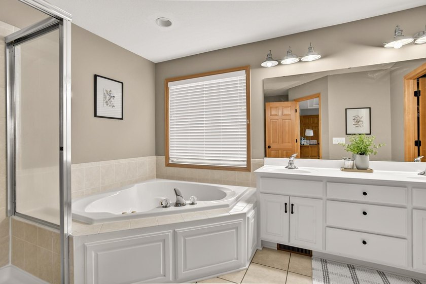 Welcome to 3372 Wood Duck Drive - a home that doesn't just sit - photo 16