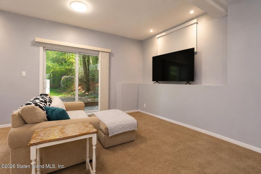 Welcome to 58 Michael Loop. Nestled in the prestigious Emerson - photo 32