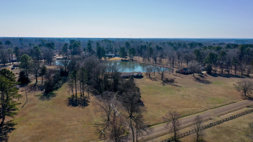 Welcome to this special lakefront property on 5 peaceful acres - photo 4