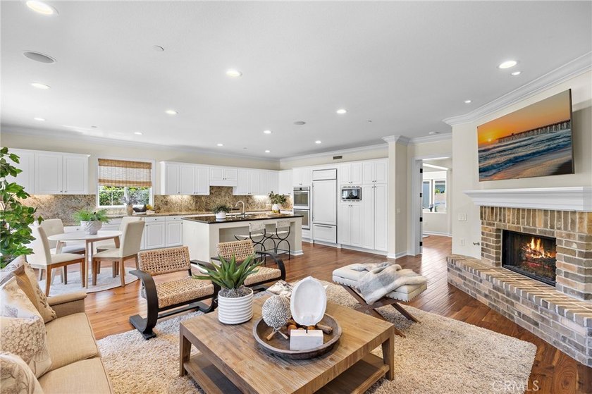 Welcome to 7 Corte Sevilla, a single-level home on a private - photo 11