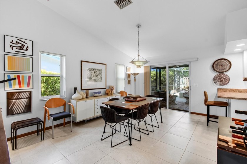 3 bedroom-2 bathroom CBS home with a Saltwater Pool and a Rare 2 - photo 13