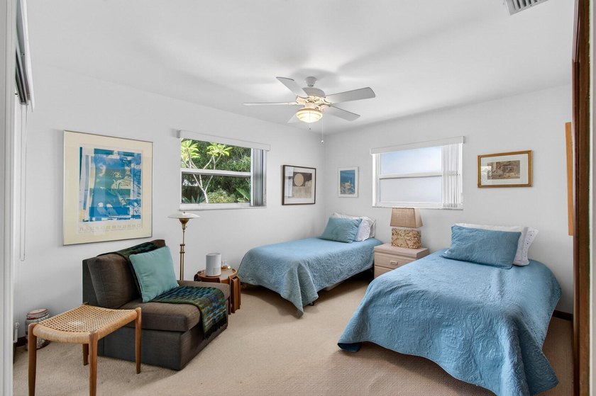 3 bedroom-2 bathroom CBS home with a Saltwater Pool and a Rare 2 - photo 32