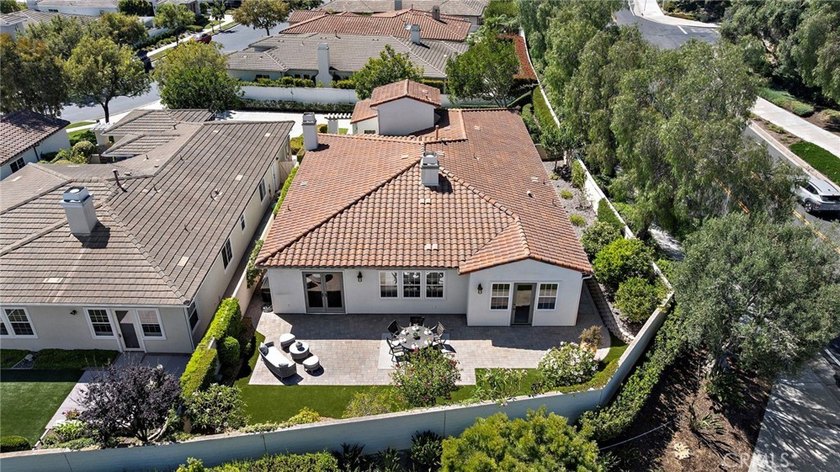Welcome to 7 Corte Sevilla, a single-level home on a private - photo 41