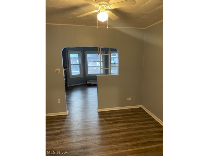 407 East 147th Street in Cleveland presents a fully occupied - photo 4