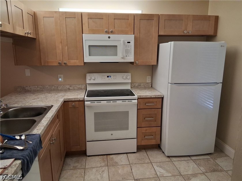 Welcome to this first floor(NO STEPS) two bedroom two bath condo - photo 2