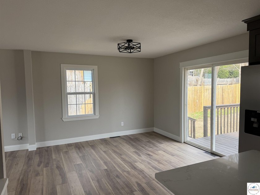 Fully Renovated, Like-New 3 Bedroom, 3 Bath Home with Modern - photo 11