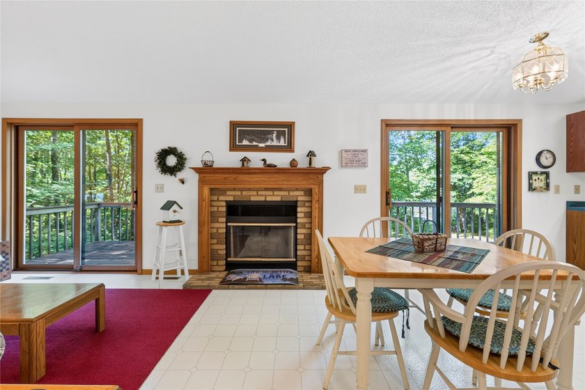 Up North retreat alert! Discover this charming, well-maintained - photo 13