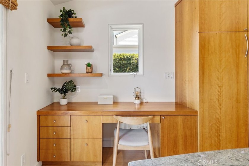 2710 Pine Ave. - photo 8