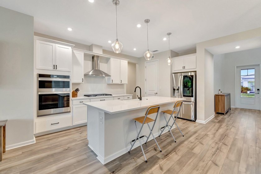 Price Improved! Beautiful CBS 4BR/2.5BA home located in the - photo 11