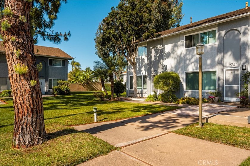 19752 Bromley Ln 9 - photo 25
